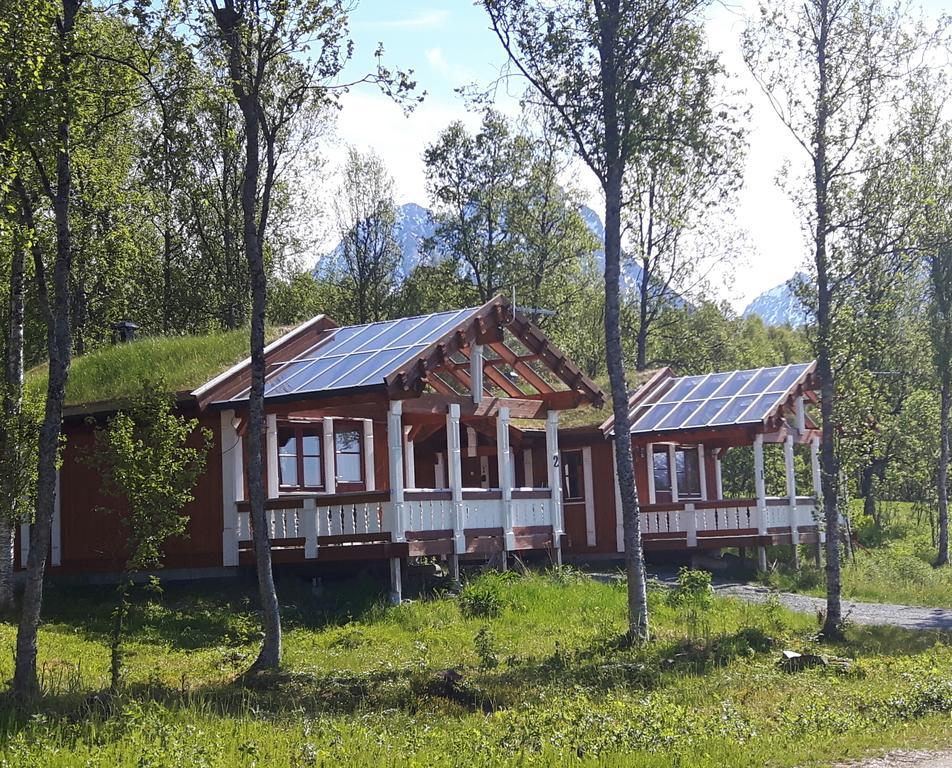 Svensby Tursenter Hotel Exterior photo